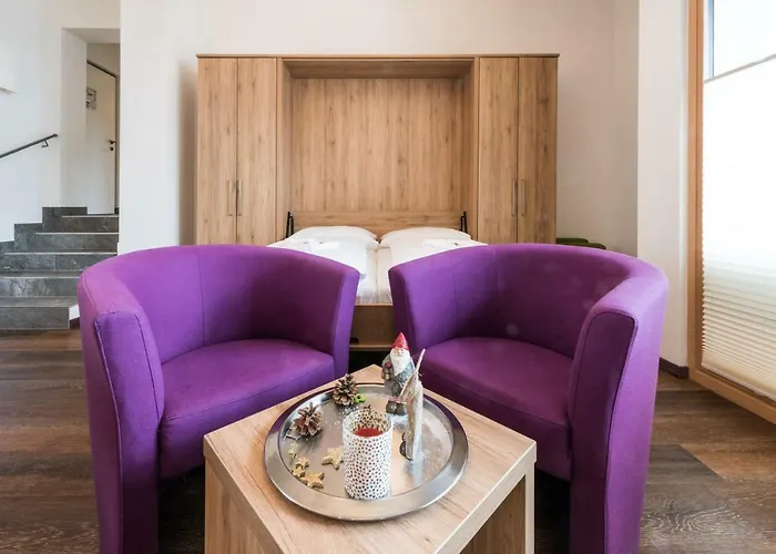 巴切尔公寓 * 滨湖采尔